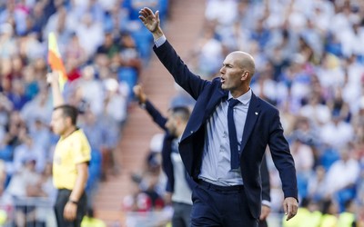 完美电竞动态-库利巴利面对芒特完全锁死